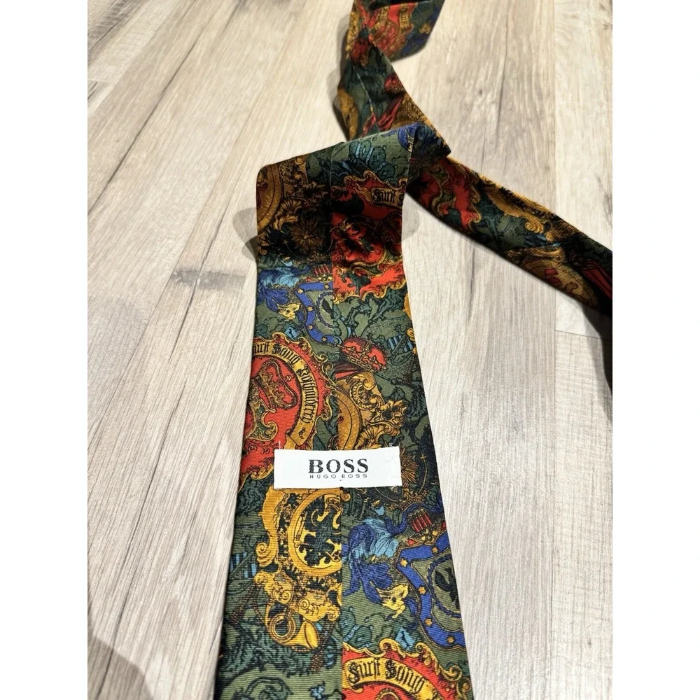 Vintage BOSS Hugo Boss 100% Silk Green/Gold/Red/Blue Heraldic Crest Woven Logo